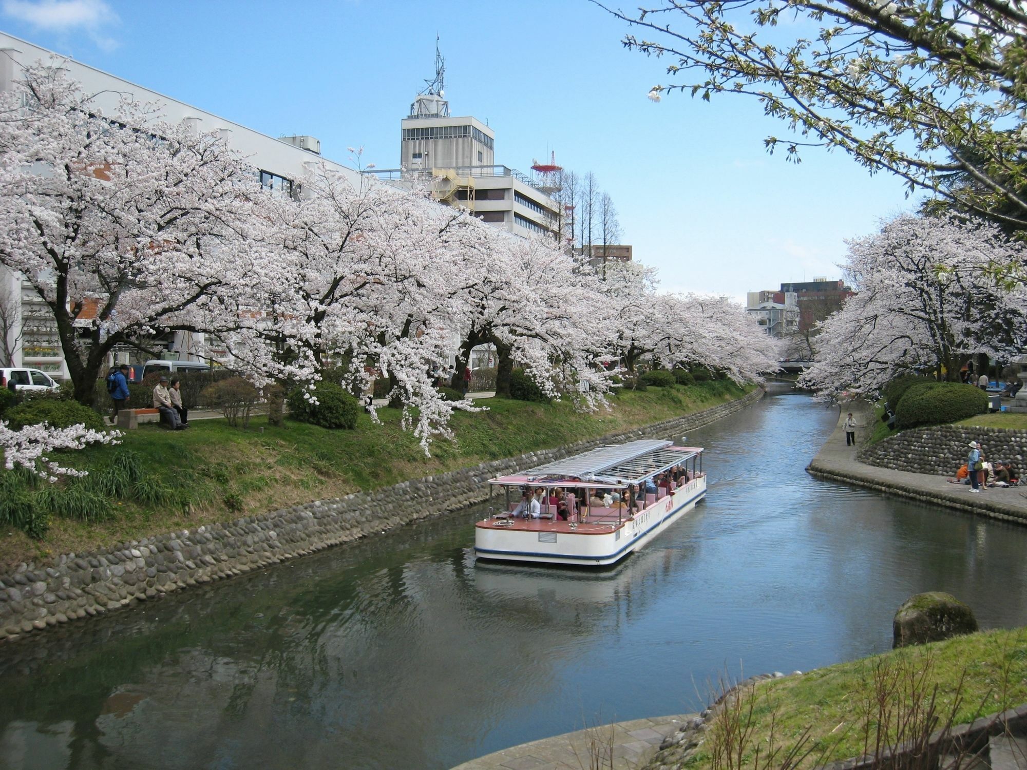 Apa Hotel Toyama Ekimae מראה חיצוני תמונה